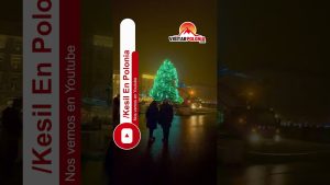 Encendido del árbol de Navidad en Cracovia 2025