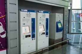 Máquina para comprar tickets en el aeropuerto de Atenas