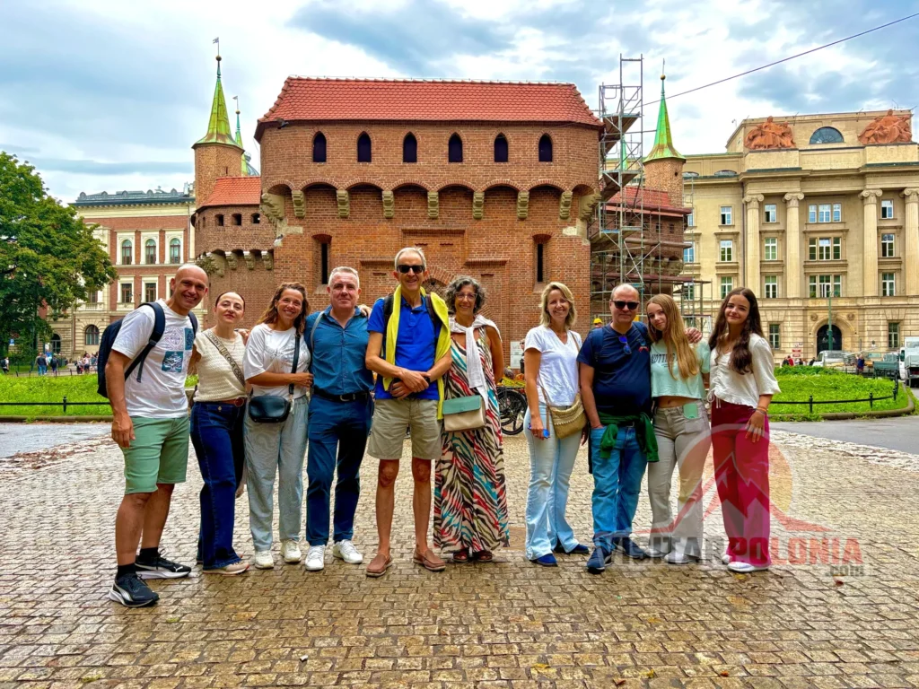 Grupo de viajeros en Cracovia durante el recorrido de la mañana del 21 de agosto de 2026