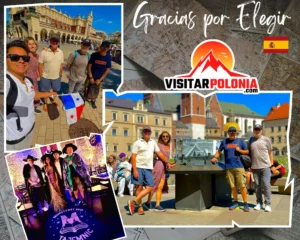 Viajeros de Barcelona y Valencia recorriendo el casco antiguo de Cracovia el 13 de agosto de 2026 por la mañana