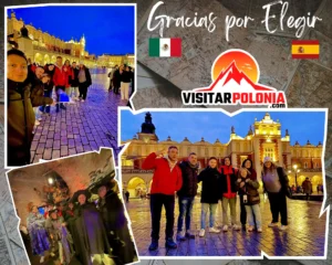 Grupo de viajeros de Espana y Mexico en el centro historico de Cracovia la tarde del 22 de octubre de 2026