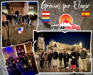 Grupo de viajeros de Espana, Venezuela y Austria en el centro historico de Cracovia la tarde del 26 de octubre de 2026